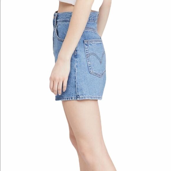 VINTAGE LEVI'S Loose High Waist Shorts Size 31 - Picture 3 of 13